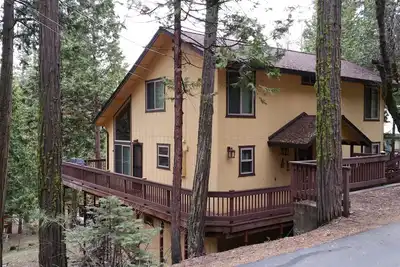 Image de PinecrestAreaRentals # 1 Beau et accueillant!