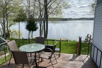 Image de Location au bord de l'eau sur les rives du magnifique lac Memphrémagog, Newport, Vt.