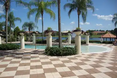 Image de Maison de ville élégante et spacieuse à moins de 4 miles de Walt Disney World