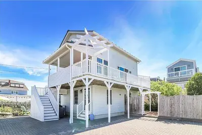 Image de Étapes de la maison de plage de Marsh et Wells Beach