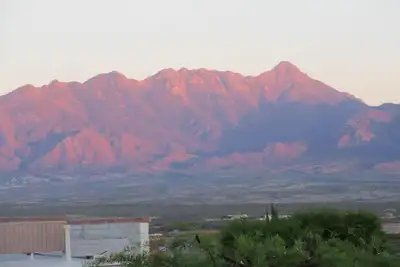 Image de Profitez de vues toujours changeantes sur les montagnes de Santa Rita