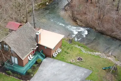 Image de *** Creek avant *** 1. 3 acres *** *** Romantic privée *** Wifi *** Unique *** Etang ***