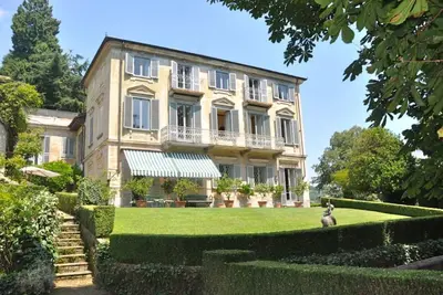 Image de Bel et charmant appartement dans une villa du XIXe siècle