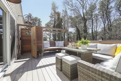 L'été arrive à grands pas! Nouvelle maison w \/ commodités de luxe. Des pics d'eau!