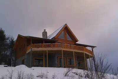 Image de Stargazer - Panoramic Long Range Vues, bain à remous, WiFi, 4 Acres
