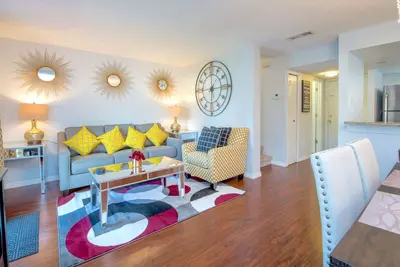 Image de Stupéfiant! Fantasy World Nouvellement rénové près de Disney 2 + 2 5 étoiles unité!