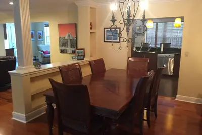 Image de Cette maison est au milieu de tout! Viens et amuse toi!