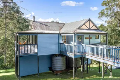 Image de Khan Cottage - forêt tropicale, chant d'oiseau et vues