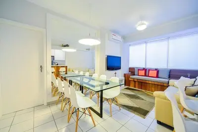 Image de ADAPTÉ Pour Santos Posto 6, 100 MÈTRES De La Plage / Shopping, Seulement Pour Non Fumeur