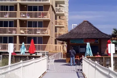 Image de Pelican Beach Resort Beach Front Condo