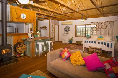 Image de Peppercorn Cabin - Cosy cabin just for 2, with fireplace and close to popular wedding venues