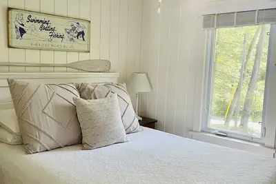 Image de Spectaculaire, brillant, propre, exécutif famille chalet sur le lac Muskoka