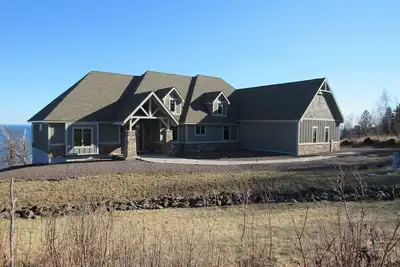 Image de On The Waters Inn: l'endroit parfait pour votre expérience sur la Côte-Nord