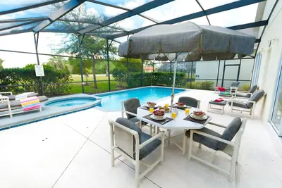 Image de Villa de luxe avec 5 chambres, piscine privée et spa