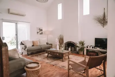 Image de Drift Away - Central Location 100m de rue principale.