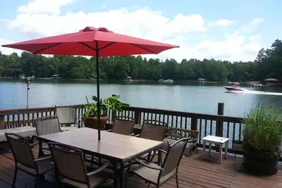 Image de Maison privée sur le magnifique Mountain Island Lake à Charlotte