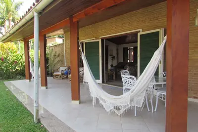 Image de Grande maison, grande, climatisée, à 50m de la plage, 3 chambres à coucher, piscine, barbecue, Wifi