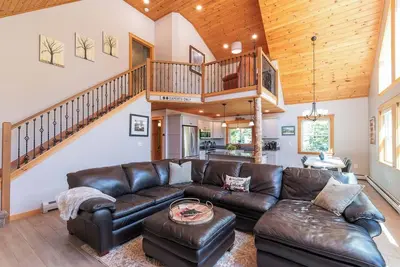 Image de Brand New 5 * maison w / accès à la plage privée et moins de 5 minutes à Storyland