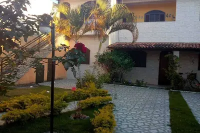 Image de Kitchenettes confortables, télévision payante, près de la plage et de la rivière, toutes neuves.