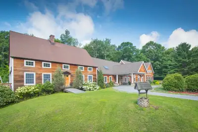 Image de Luxe isolé dans le pays, proche de la culture