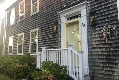 Image de Votre retraite à Nantucket! Réservez maintenant pour la saison 2019!