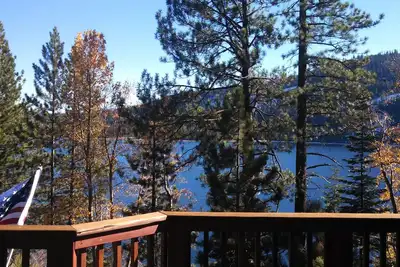 Image de Surplombe le lac Donner