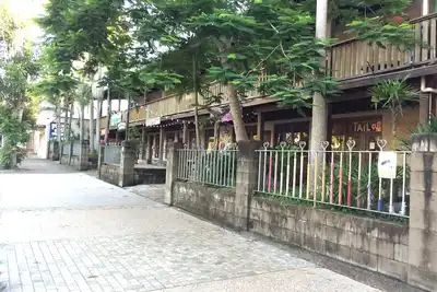 Image de Confortable, situé au centre, espaces, vues sur la montagne et la ville