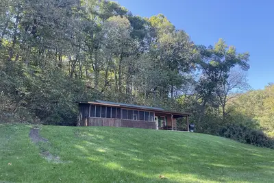 Image de Familiale Cozy Cabin Situé sur la rivière Shenandoah.