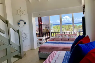 Image de Magnifique Penthouse à quelques pas de la plage!