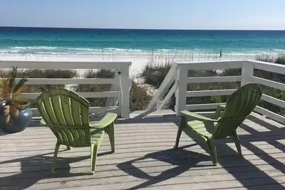 Image de Seahorse Townhome avec une vue spectaculaire sur l'océan