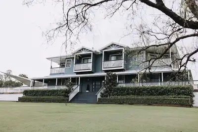 Image de Willow Tree Estate - Logement dans une maison de luxe - Pour 40 personnes