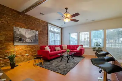 Image de Dashing 2 Bed 2 Bath dans le bâtiment historique de 1913