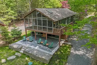 Image de Incroyable beauté au bord du lac - 5 chambres 12 personnes