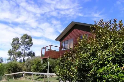 Image de Kowhai Cottage Pukawa - Animaux acceptés au bord du lac