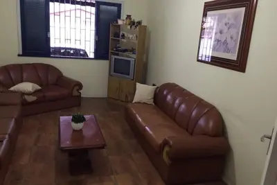 Image de Maison familiale accepte les petits animaux de compagnie