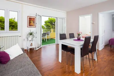 Image de Bel appartement moderne près de la plage