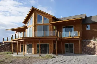 Image de Wild River Rose Level Location Appartement Avec Acre étang privé
