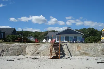 Image de Cottage directement sur la plage Ă Fortunes Rocks