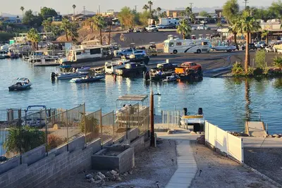 Image de Fishers Landing Water View W / Dock