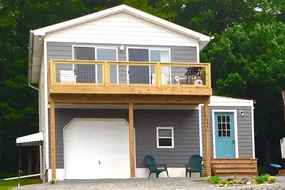 Image de La maison du lac sur le lac Lowe