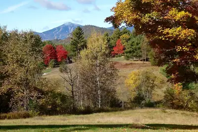 Image de Chalet isolé avec vue imprenable sur Whiteface Mountain et de hauts sommets!