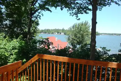 Image de Belle maison 5 Br / 3ba sur le lac Paw Paw à proximité des établissements vinicoles et des lieux de mariage
