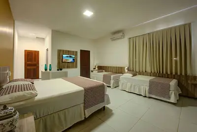 Image de Mansion Sea View - 8 Suites Ar / Tv / CamaBox / Hot Water-Beach Park
