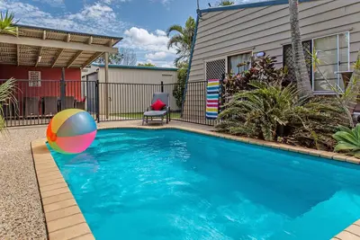 Image de 1 min à pied de la plage Slsc, Dual Living, Wifi, Ac, Foxtel, Pets, vélos, Surf Club