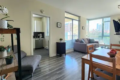 Emplacement Incroyable Charmant 1 Bdr Apt Au Centre-Ville * 4 pâtés de maisons de Seawall * -