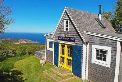 Image de Deep Blue Sea Cottage avec des vues incroyables