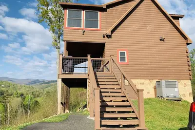 Image de ~ Cavie'S Cove ~ Charmante cabane à Gatlinburg avec Belle Vue Sur La Montagne!
