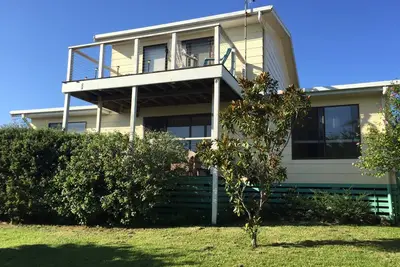 Image de Kokomo Ltb - lac tranquille / Beach Retreat