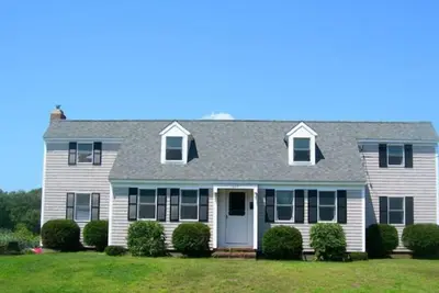 Image de Grande maison pour les familles, 2/10 mile de Kalmus Beach, 12 personnes plus 2 GameRoom