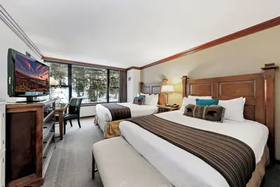 Resort à Squaw Creek: Queen Room / Pools / Spas / Fitness Ctr / Golf / Bike